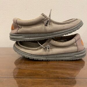 Hey Dude Men's Taupe Loafers size 8 very good condition!!!